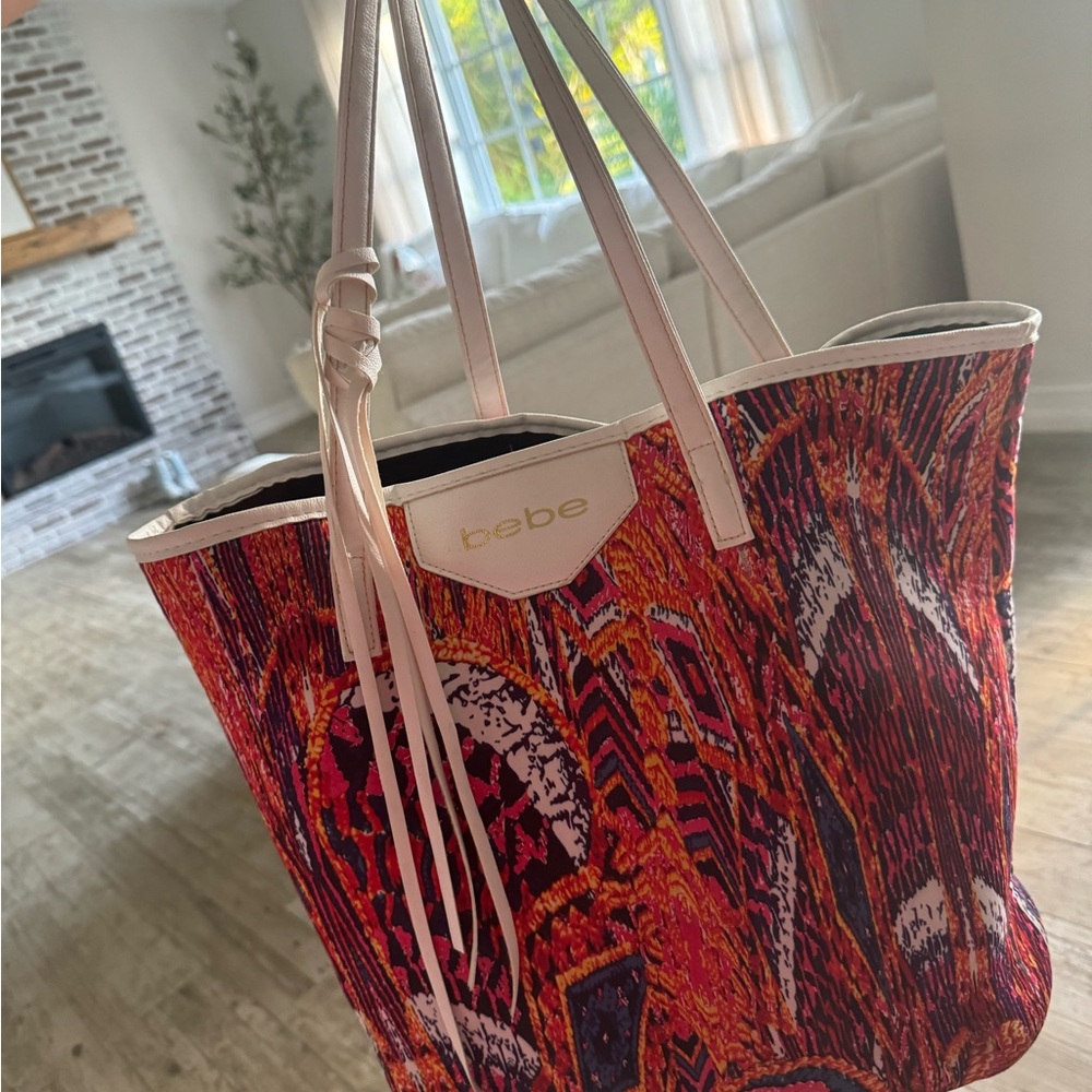 This Multi-Colored Beb Beach Bag - image 2